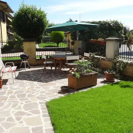 Alojamento de Acomodação e Pequeno-almoço Bergamo E Brescia